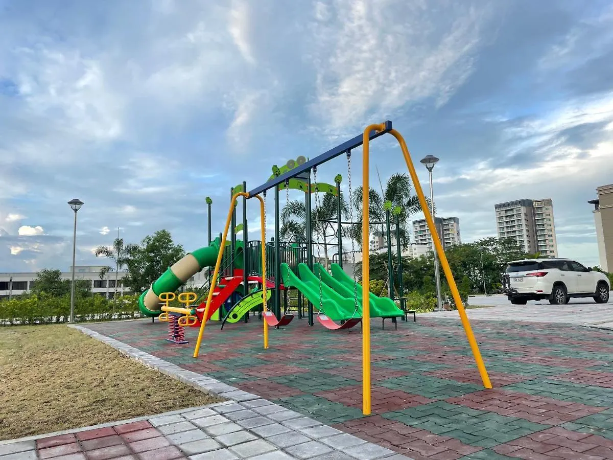 Luxury Condo In Clark Pampanga Beside Hilton Hotel And Casino Angeles
